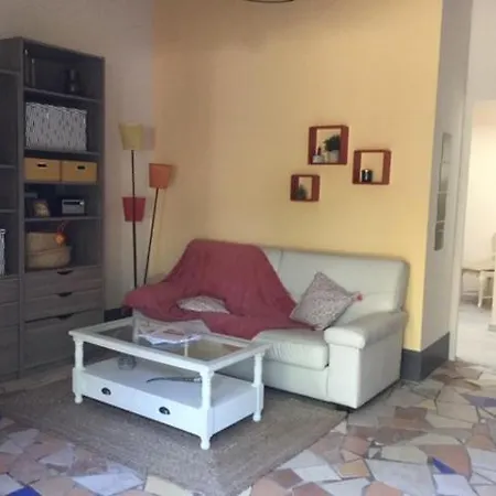 Entre Lyon Et Beaujolais Bed & Breakfast *